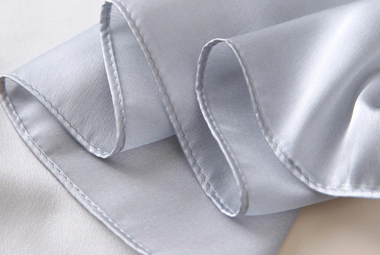 Foulard en soie DIVI 2