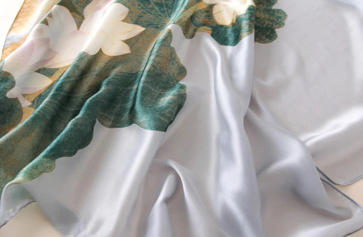 Foulard en soie DIVI 3